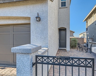 348 Badinerie Street - Photo Thumbnail 2