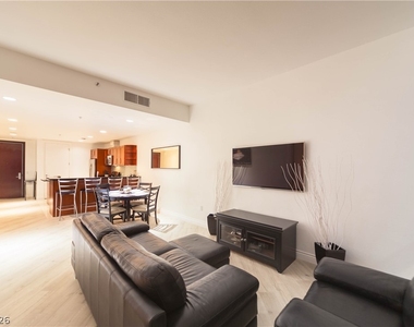 4525 Dean Martin Drive - Photo Thumbnail 4