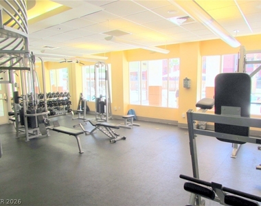 83 E Agate Avenue - Photo Thumbnail 10