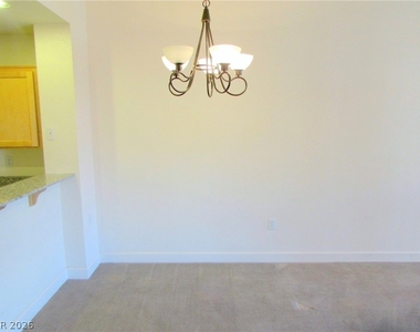 83 E Agate Avenue - Photo Thumbnail 5