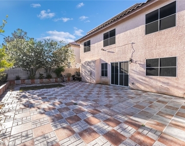 7965 Laurelton Place - Photo Thumbnail 25