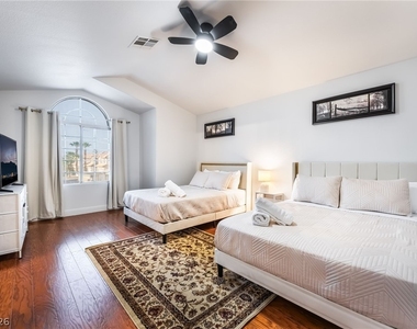 7965 Laurelton Place - Photo Thumbnail 16