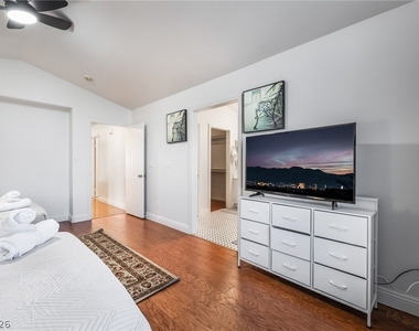 7965 Laurelton Place - Photo Thumbnail 17