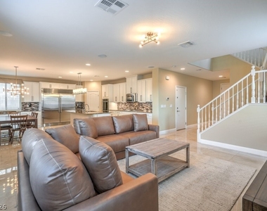 12308 Kings Eagle Street - Photo Thumbnail 7