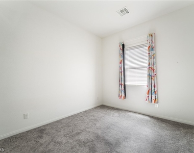 110 Ibiza Lake Drive - Photo Thumbnail 28