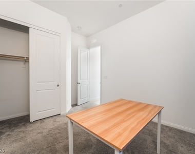 110 Ibiza Lake Drive - Photo Thumbnail 33