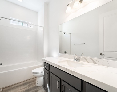 110 Ibiza Lake Drive - Photo Thumbnail 30