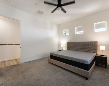 110 Ibiza Lake Drive - Photo Thumbnail 23