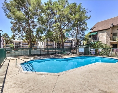 460 Elm Drive - Photo Thumbnail 20