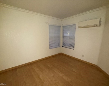 460 Elm Drive - Photo Thumbnail 11