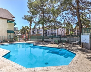 460 Elm Drive - Photo Thumbnail 21