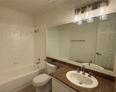 460 Elm Drive - Photo Thumbnail 14