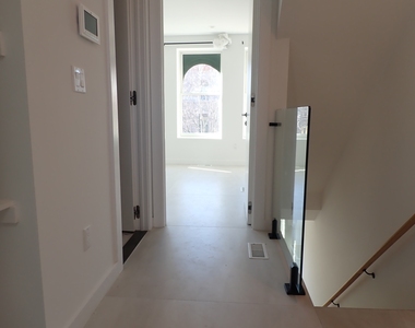 1511 Pacific Street - Photo Thumbnail 12