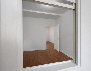 294 Harman Street - Photo Thumbnail 5
