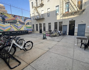 294 Harman Street - Photo Thumbnail 7