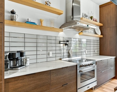 102 Court Street - Photo Thumbnail 4