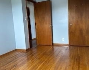47 Awood Place - Photo Thumbnail 7