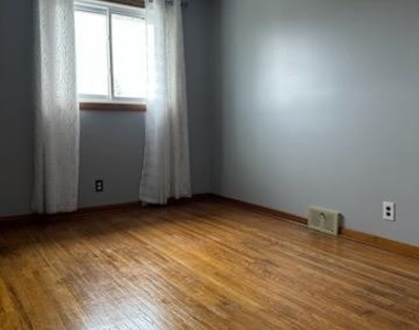 47 Awood Place - Photo Thumbnail 10