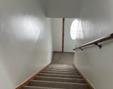 47 Awood Place - Photo Thumbnail 6
