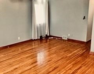 47 Awood Place - Photo Thumbnail 1