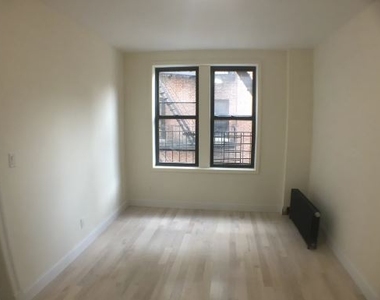 5008 Broadway - Photo Thumbnail 6