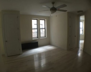 5008 Broadway - Photo Thumbnail 3