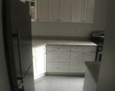 5008 Broadway - Photo Thumbnail 1