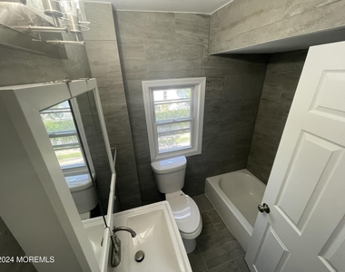 413 Ridge Avenue - Photo Thumbnail 8