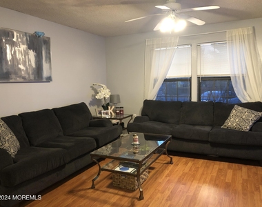 106 Daffodil Drive - Photo Thumbnail 2