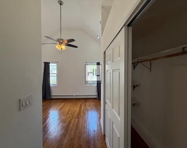 Lockman Avenue - Photo Thumbnail 7