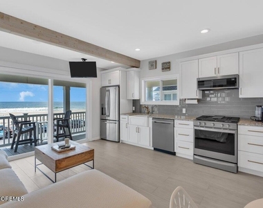 903 Ocean Avenue N - Photo Thumbnail 1