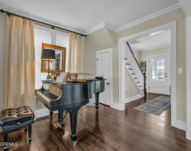 1108 4th Avenue - Photo Thumbnail 4