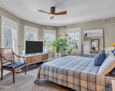 1108 4th Avenue - Photo Thumbnail 9