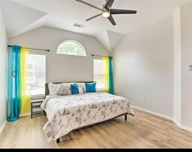 7309 Eton Drive - Photo Thumbnail 8