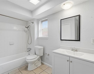 5209 Daytona Drive - Photo Thumbnail 18