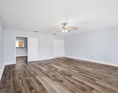 5209 Daytona Drive - Photo Thumbnail 23