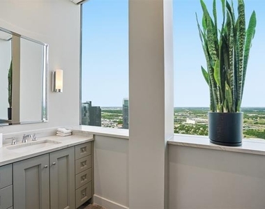 500 Throckmorton Street - Photo Thumbnail 22