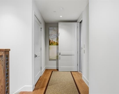500 Throckmorton Street - Photo Thumbnail 28