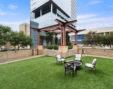 500 Throckmorton Street - Photo Thumbnail 38