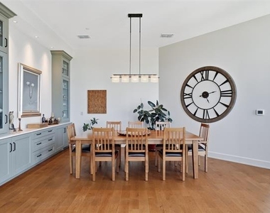 500 Throckmorton Street - Photo Thumbnail 8