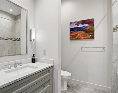 500 Throckmorton Street - Photo Thumbnail 17