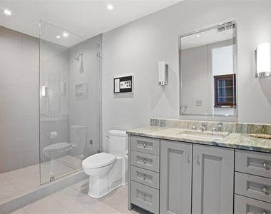 500 Throckmorton Street - Photo Thumbnail 14
