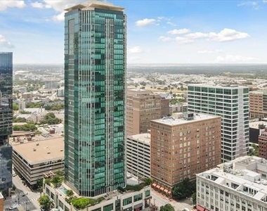 500 Throckmorton Street - Photo Thumbnail 30