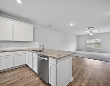 2105 Rougle Court - Photo Thumbnail 4