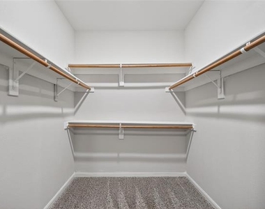 2105 Rougle Court - Photo Thumbnail 16