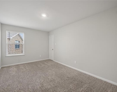 2105 Rougle Court - Photo Thumbnail 28