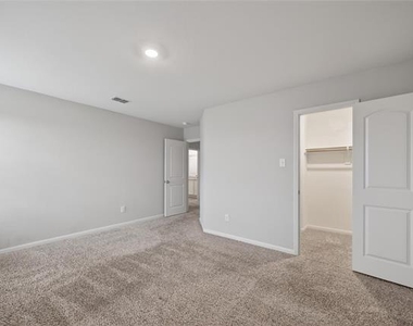 2105 Rougle Court - Photo Thumbnail 24