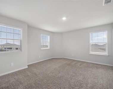 2105 Rougle Court - Photo Thumbnail 26