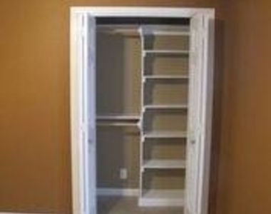 2109 Meadow Lane - Photo Thumbnail 10