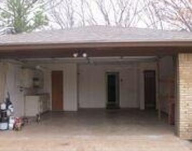 2109 Meadow Lane - Photo Thumbnail 15